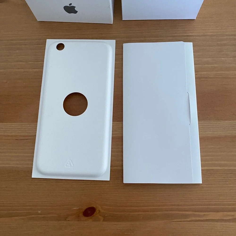 Apple iPhone 6 Space Gray 32GB Original Box and Accessories Set MQ3X2LL/A